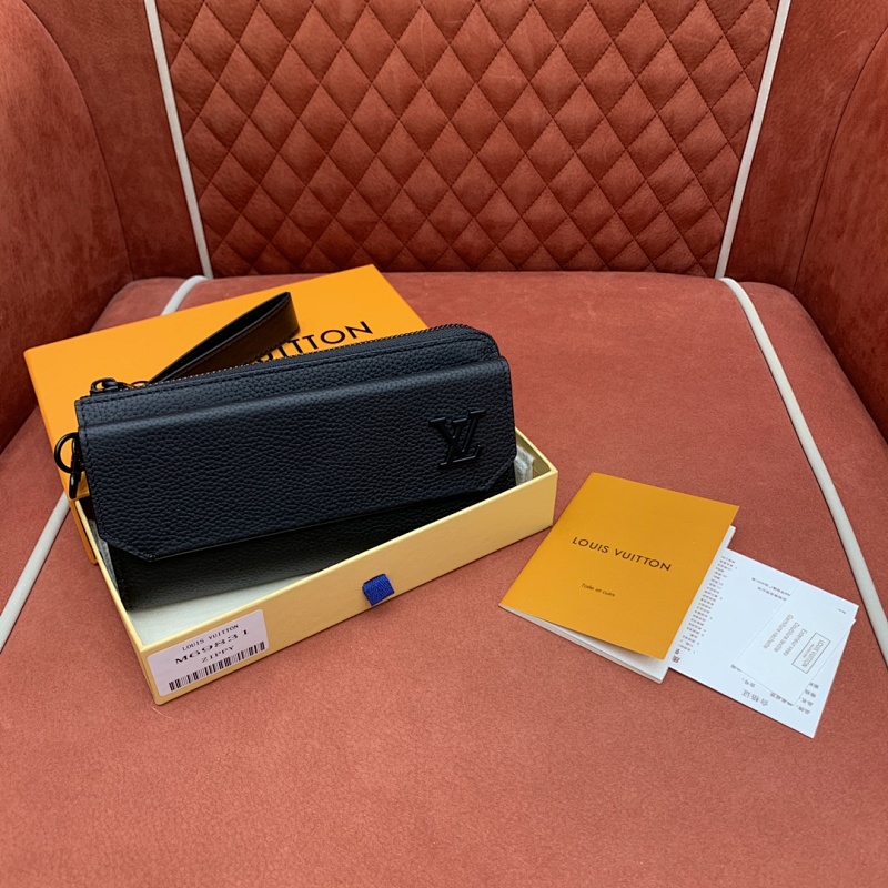 Louis Vuitton coin purse