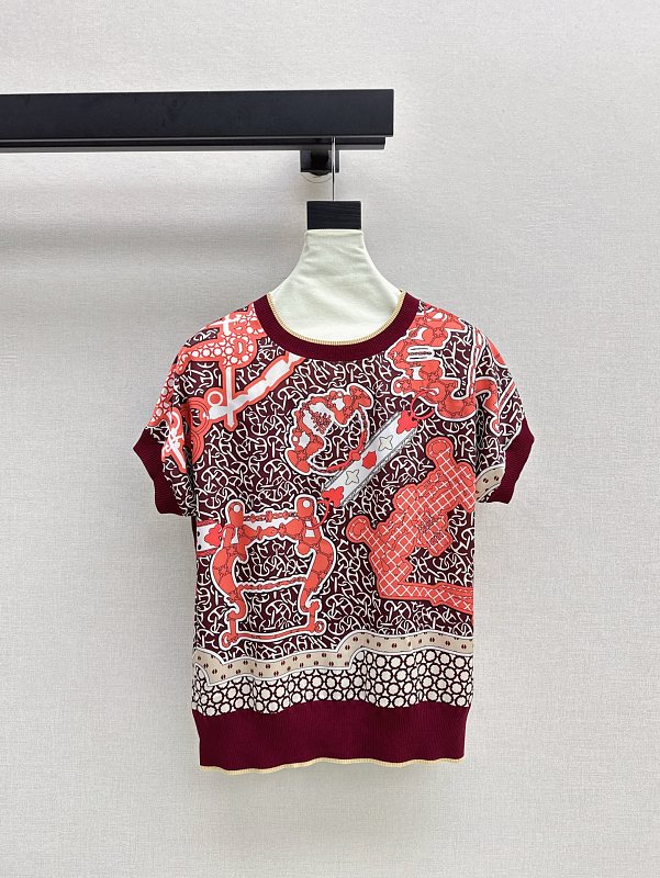 Sweater from Scarlettluxury