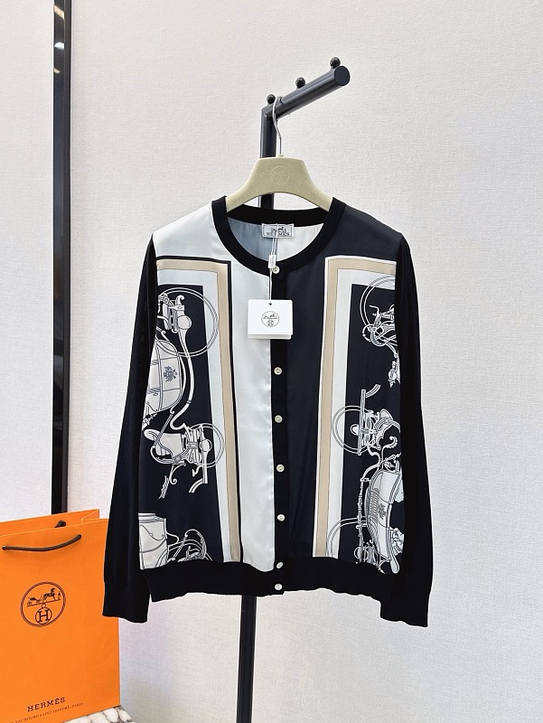 Sweater from Scarlettluxury