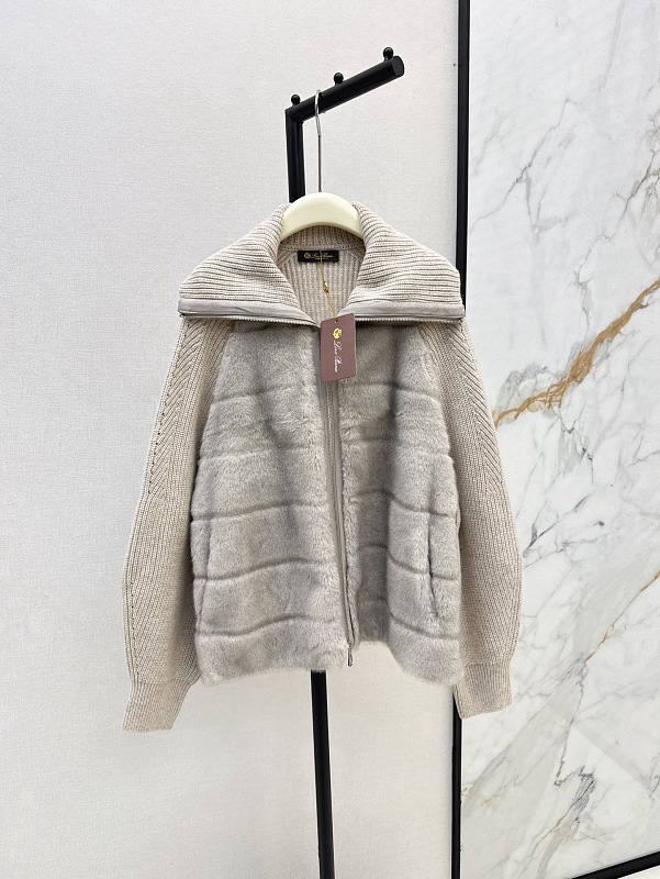 Down jacket from Scarlettluxury