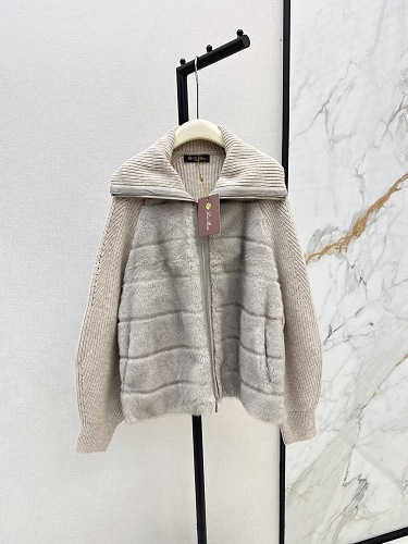 Down jacket from Scarlettluxury