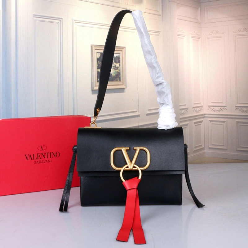 Valentino Garavani E W Vring