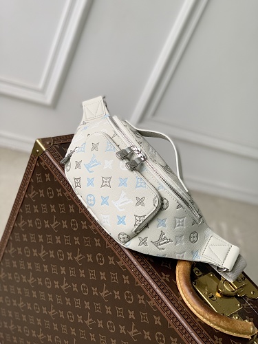 Louis Vuitton crossbody bag