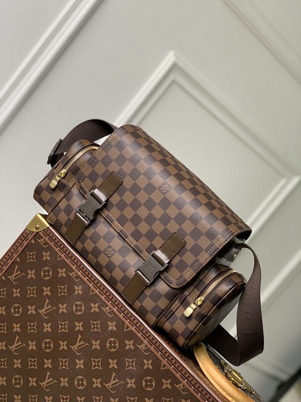Camera bag from Scarlettluxury