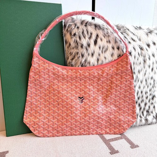 Goyard shoulder bag