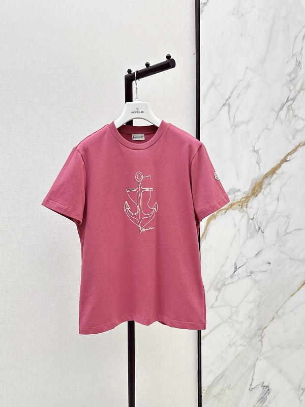 Tee from Scarlettluxury