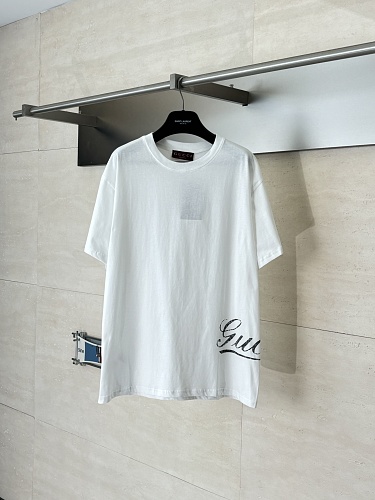 Tee from Scarlettluxury