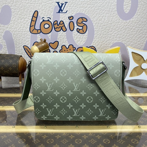 Louis Vuitton District Monogram Gradient Monogram 26 7 20cm
