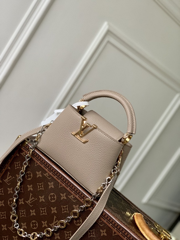 Louis Vuitton crossbody bag