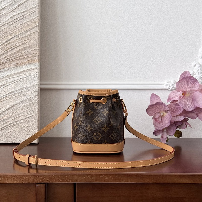 Louis Vuitton crossbody bag