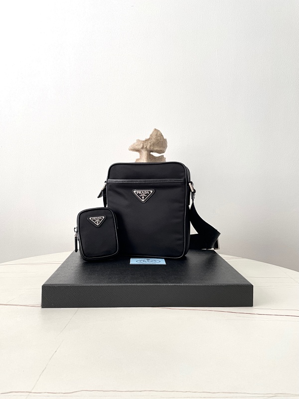 Coin purse from Scarlettluxury
