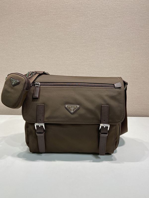 Messenger bag from Scarlettluxury