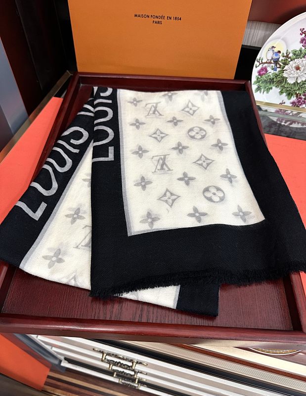 Scarf from Scarlettluxury