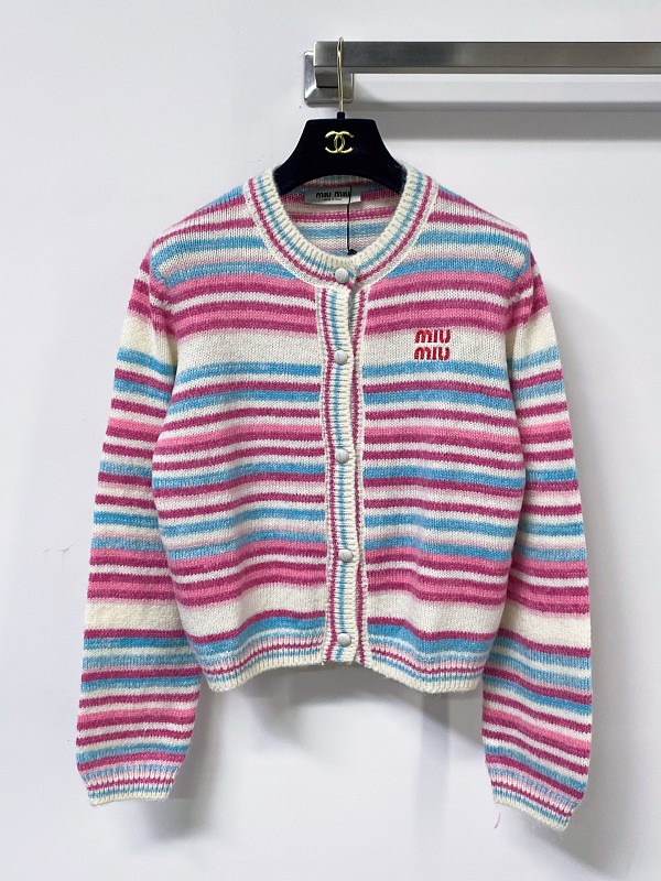 Sweater from Scarlettluxury