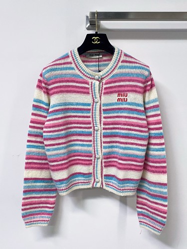 Sweater from Scarlettluxury