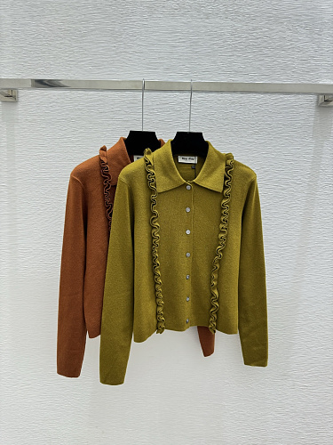 Sweater from Scarlettluxury