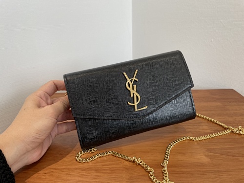 Card holder from Scarlettluxury