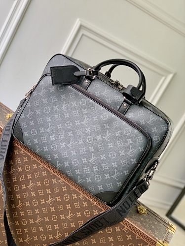 Louis Vuitton crossbody bag