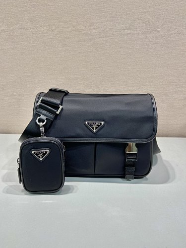 Messenger bag from Scarlettluxury