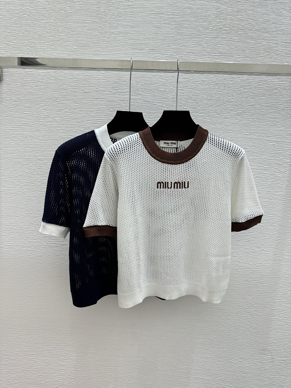 Sweater from Scarlettluxury