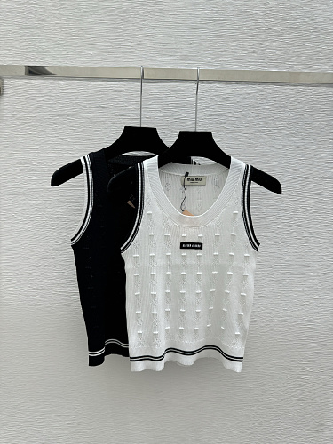 Sweater from Scarlettluxury