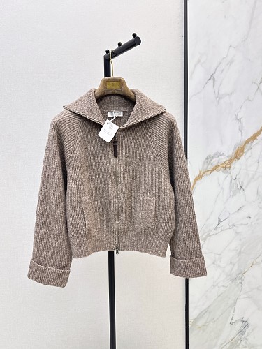 Sweater from Scarlettluxury