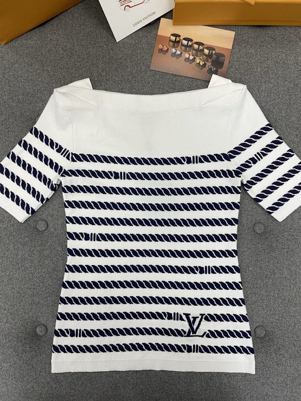 Sweater from Scarlettluxury