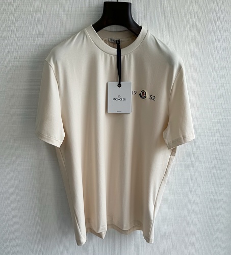 Tee from Scarlettluxury