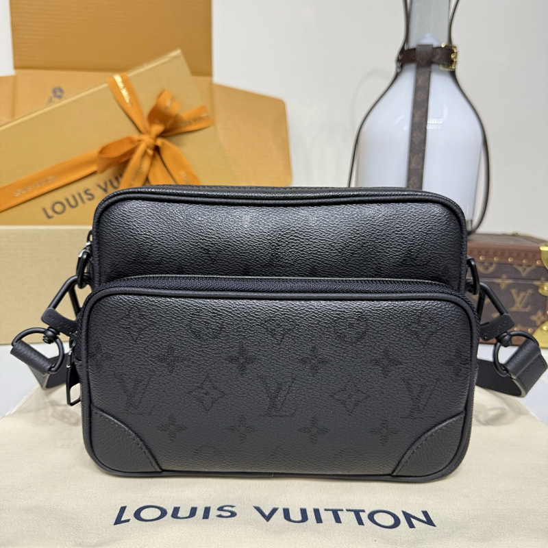 Louis Vuitton crossbody bag