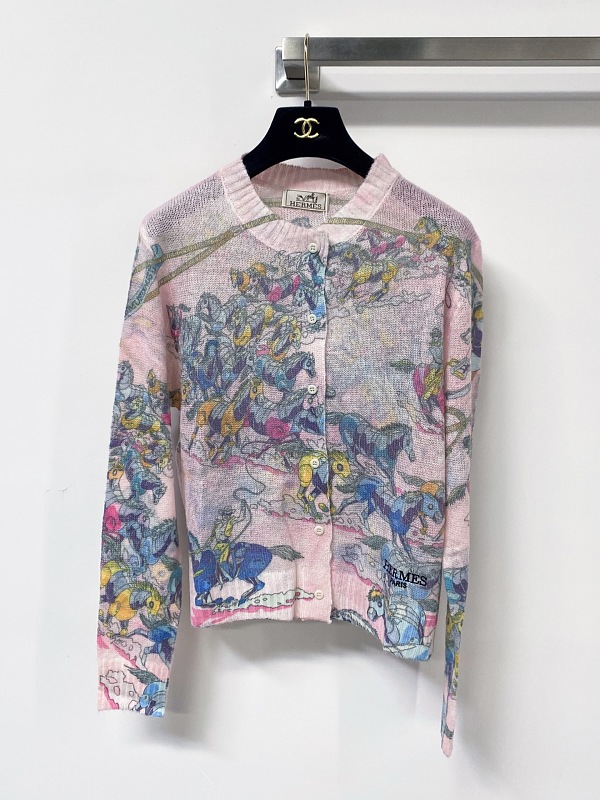 Sweater from Scarlettluxury
