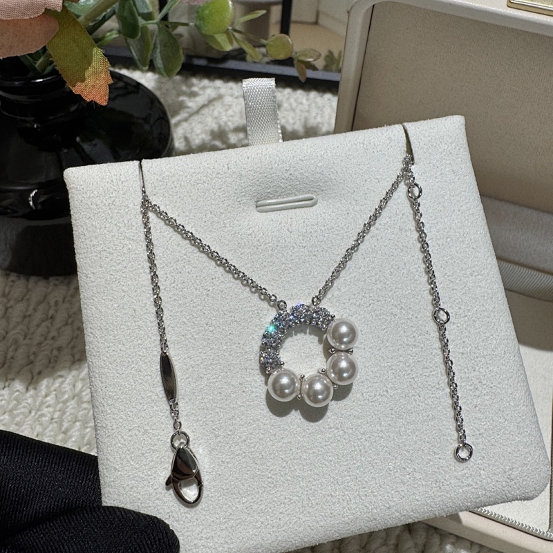 Necklace from Scarlettluxury