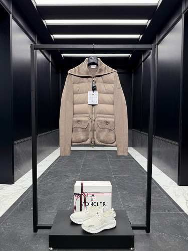 Shopping bag from Scarlettluxury