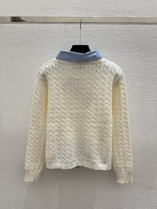 Sweater from Scarlettluxury