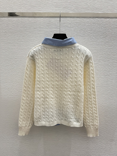 Sweater from Scarlettluxury