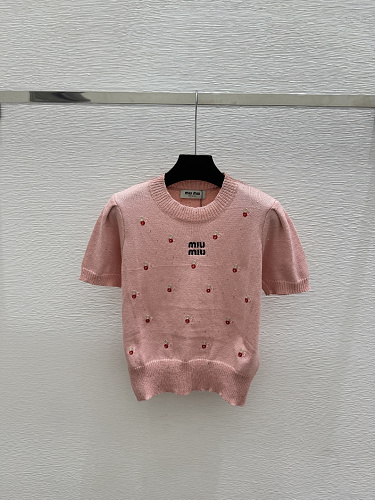 Sweater from Scarlettluxury