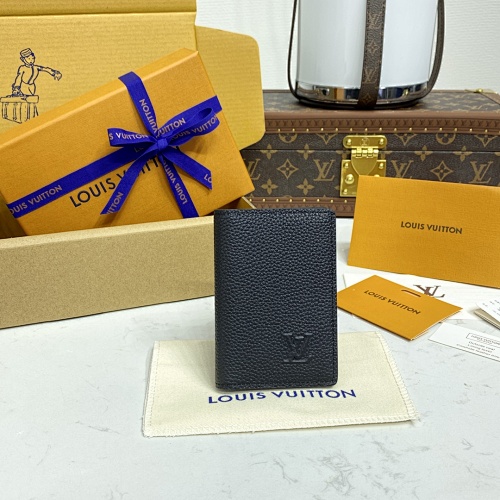 Louis Vuitton LAerogram Initials