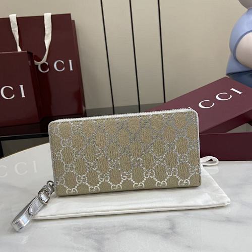 Wallet from Scarlettluxury