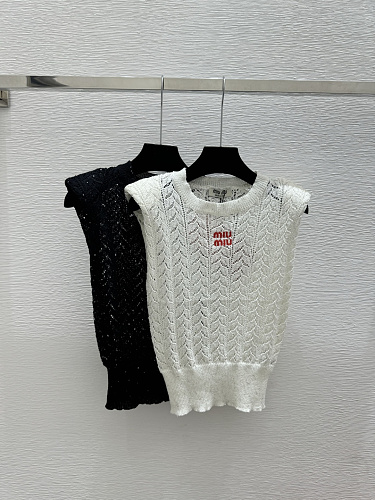 Sweater from Scarlettluxury