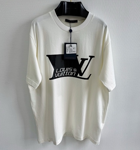 Tee from Scarlettluxury