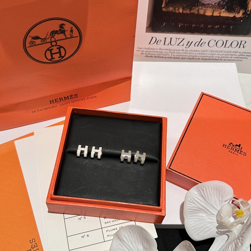 Earrings from Scarlettluxury