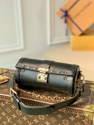 Louis Vuitton crossbody bag