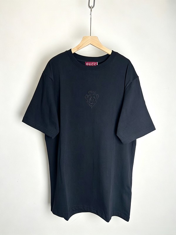 Tee from Scarlettluxury