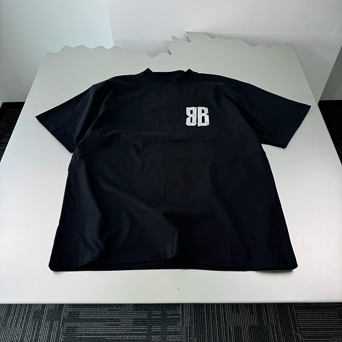 Tee from Scarlettluxury