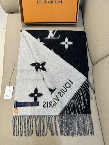 Louis Vuitton scarf