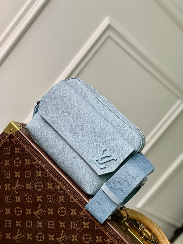 Louis Vuitton messenger bag