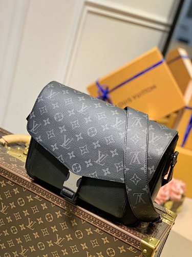 Louis Vuitton messenger bag