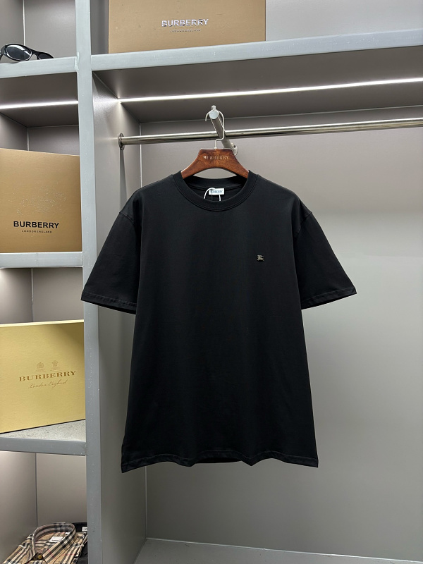 Tee from Scarlettluxury