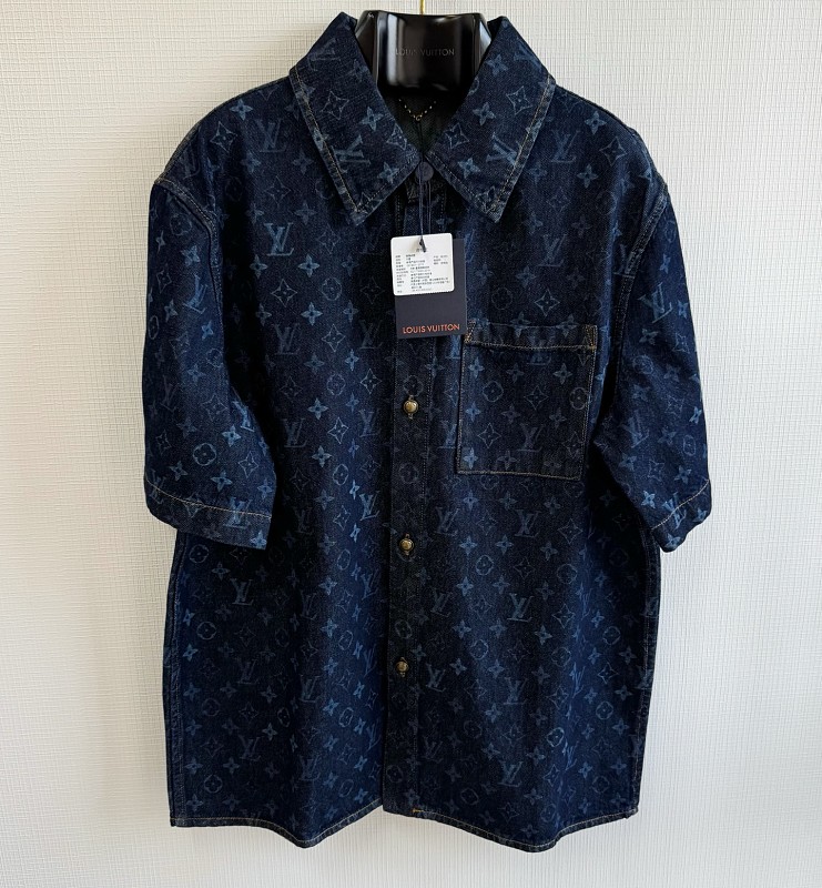 Louis Vuitton shirt