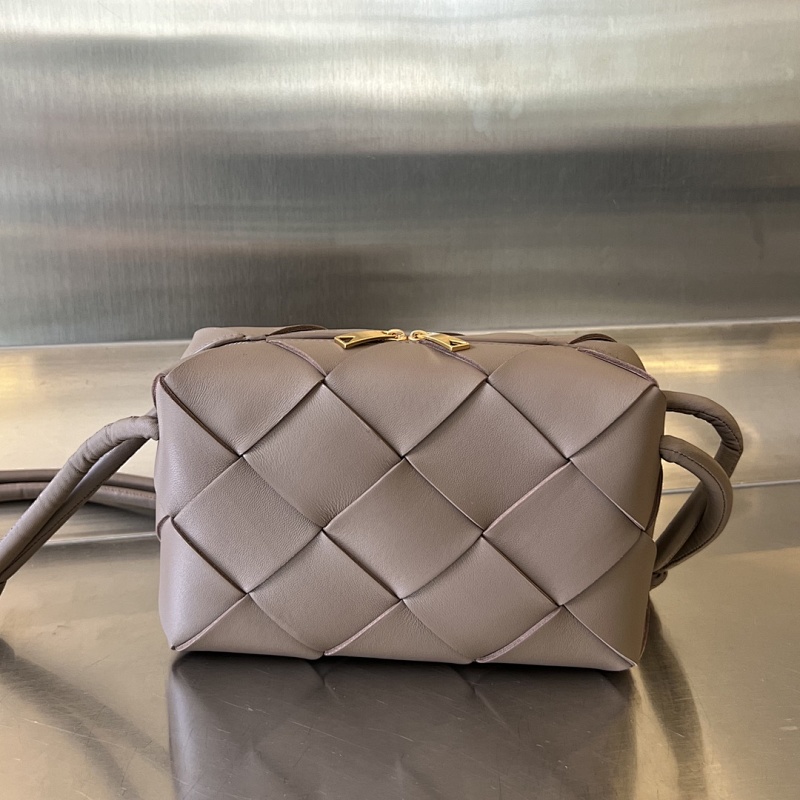 Camera bag from Scarlettluxury