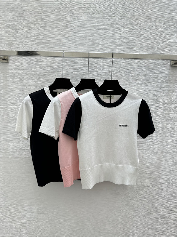 Sweater from Scarlettluxury